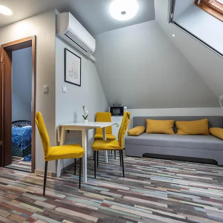 Buzavirag Apartment Keszthely