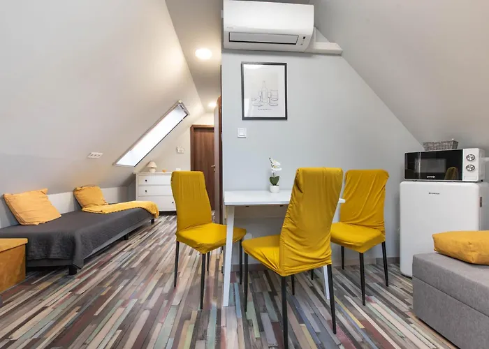 Buzavirag Appartement *